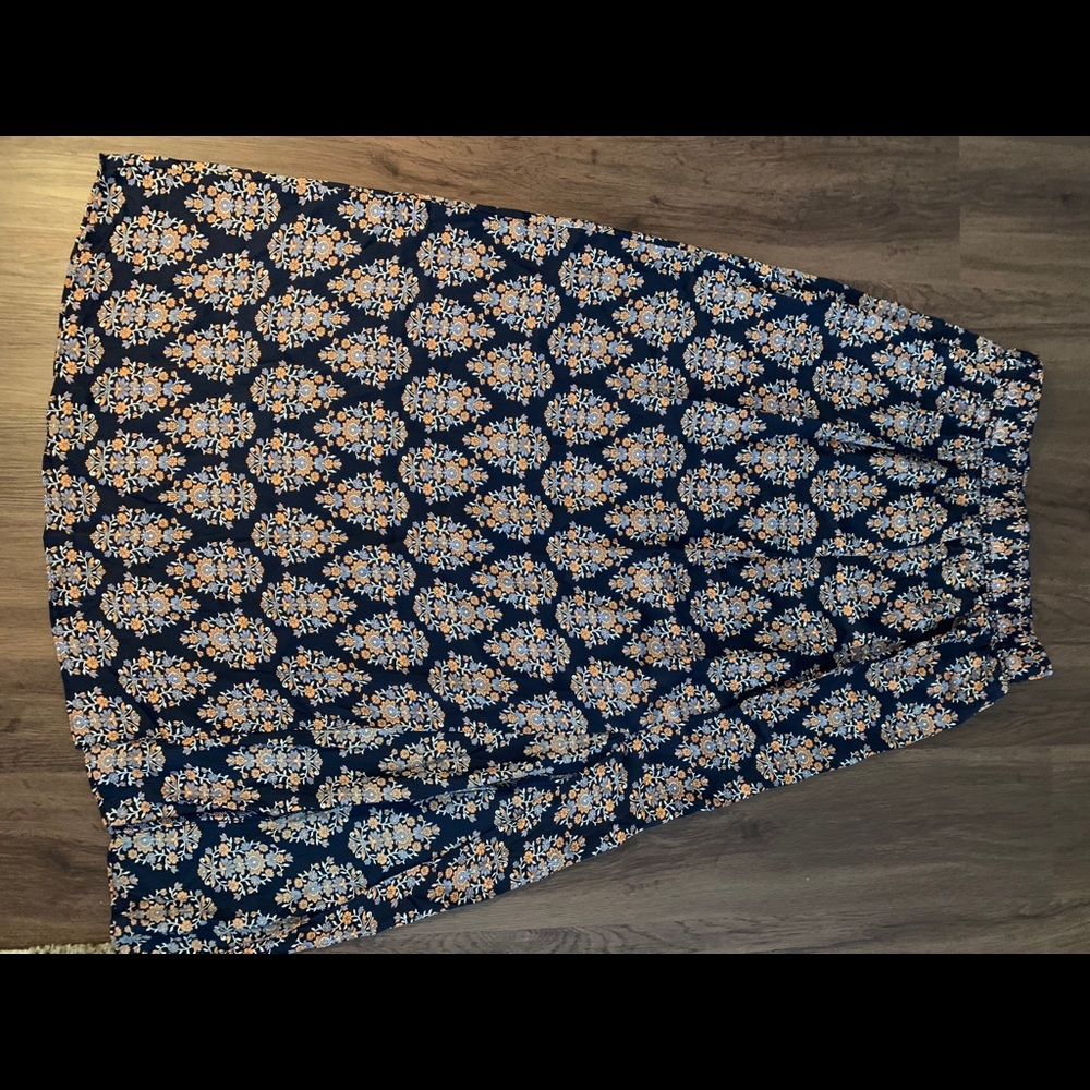 NWT Express Skirt